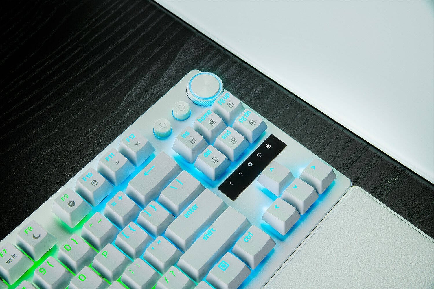 Razer Huntsman V3 Pro Tenkeyless Keyboard- White