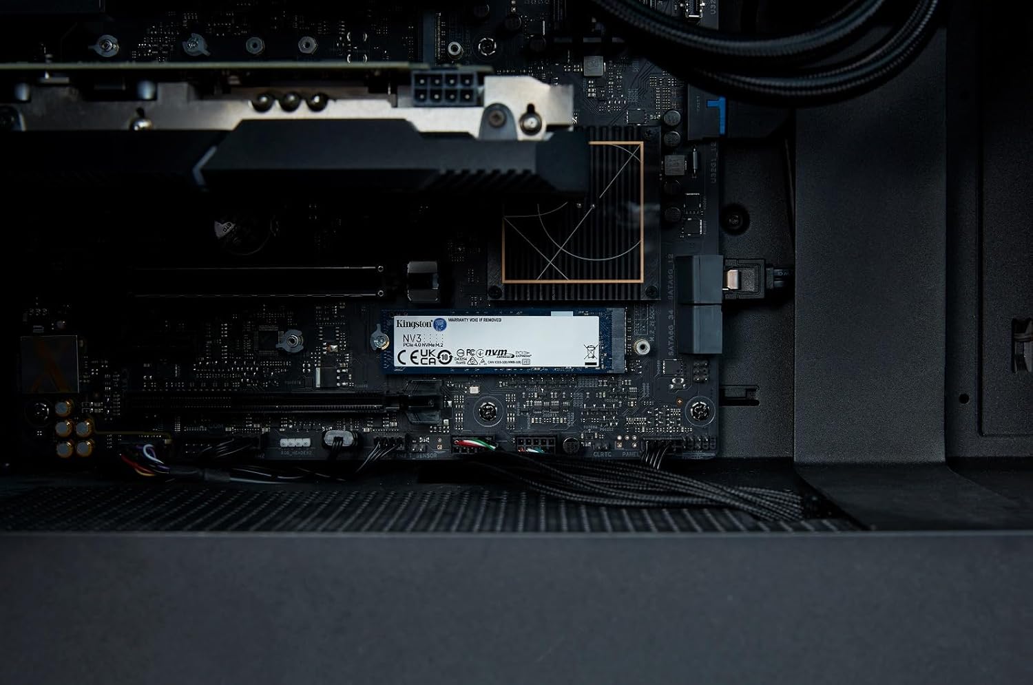 Kingston NV3 4TB PCle 4.0 x4, NVMe M.2 2280 Internal SSD