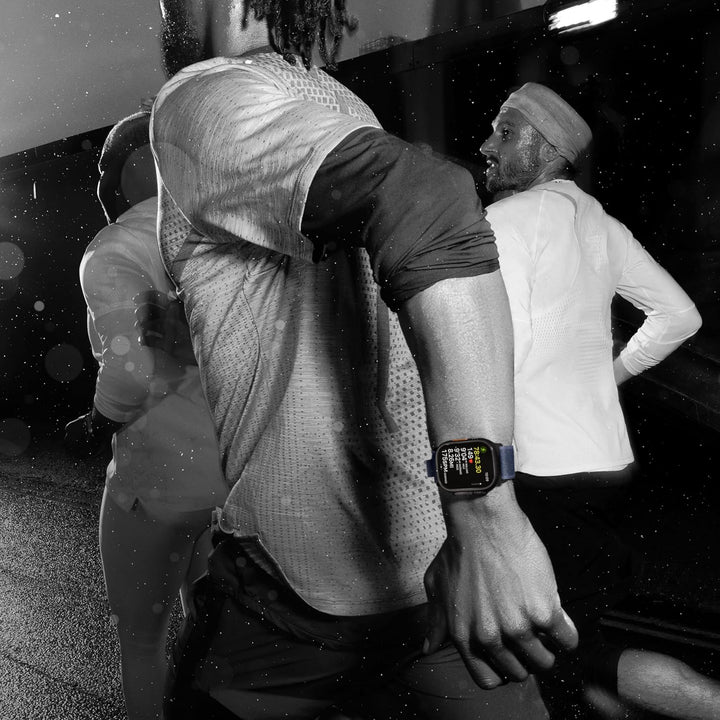 Apple Watch Ultra 2, 49mm (GPS+Cellular), Black Titanium Case, Black Ocean Band