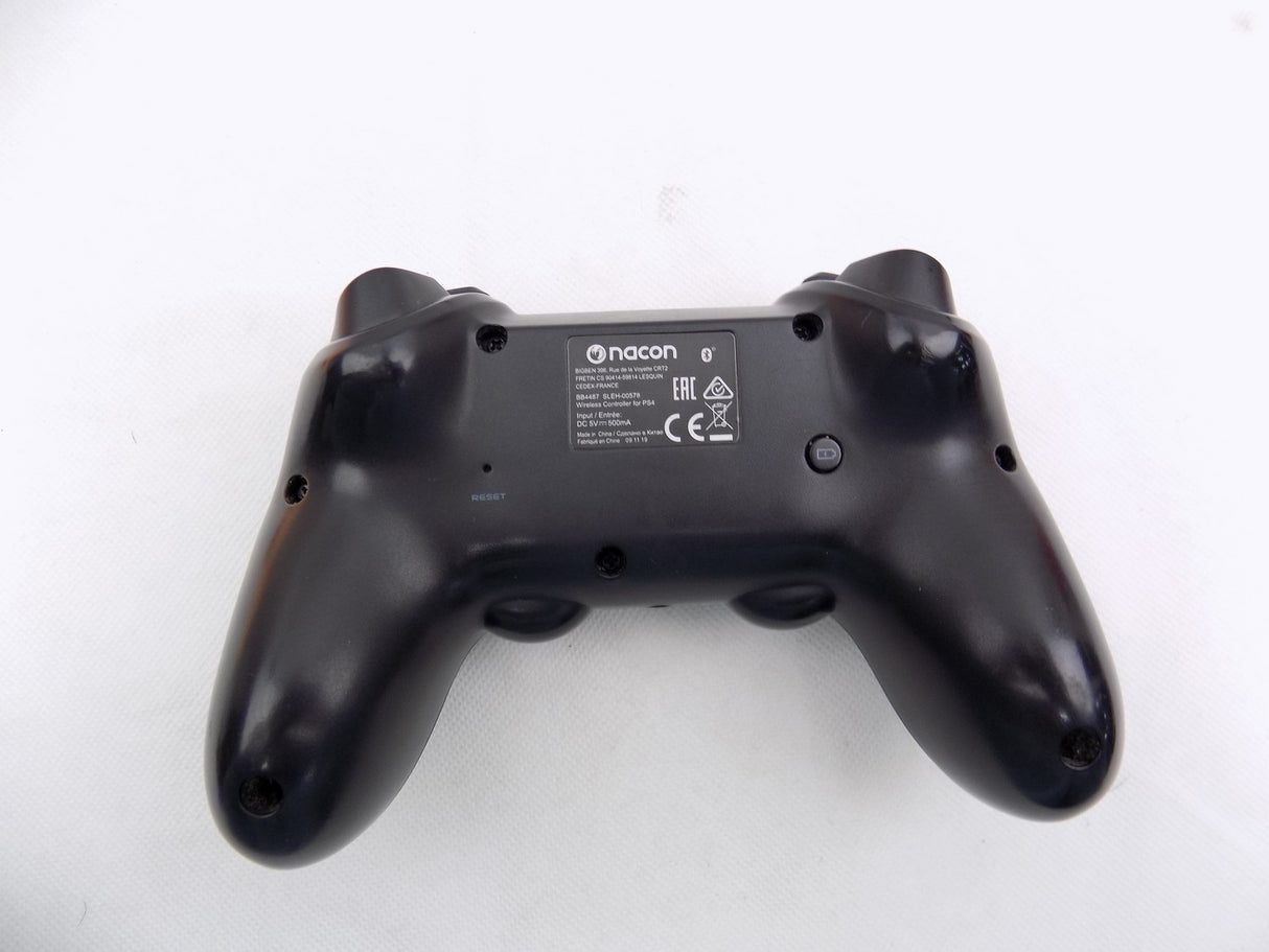 NACON Asymmetric Wireless Controller for Ps4