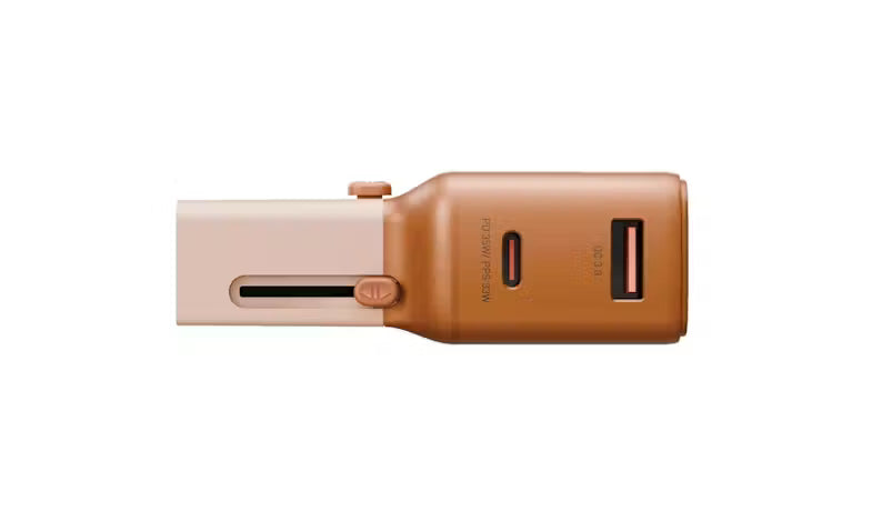 محول سفر Energea TravelGo بمنفذ USB-C واحد ومنفذ USB-A واحد بقدرة 35 واط - برتقالي