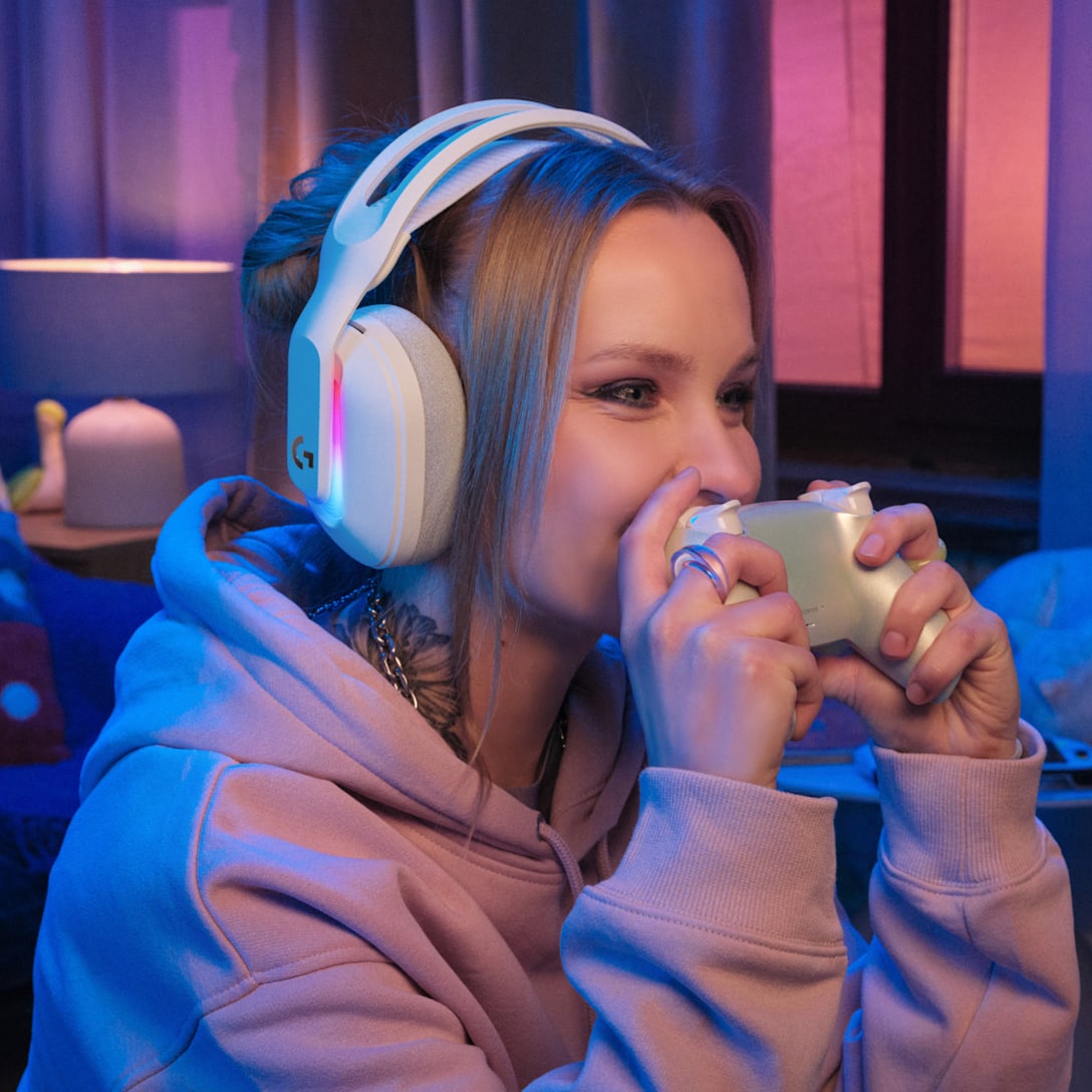 Astro A20 X LIGHTSPEED with Playsync Audio and Lightsync RGB Wireless Gaming Headset - White