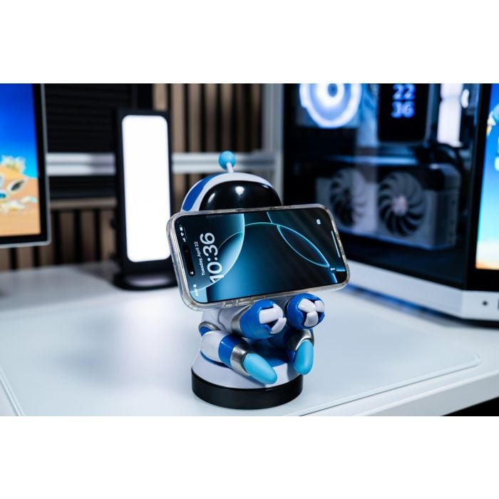 CG Sony: Astro Bot Controller and Phone Holder