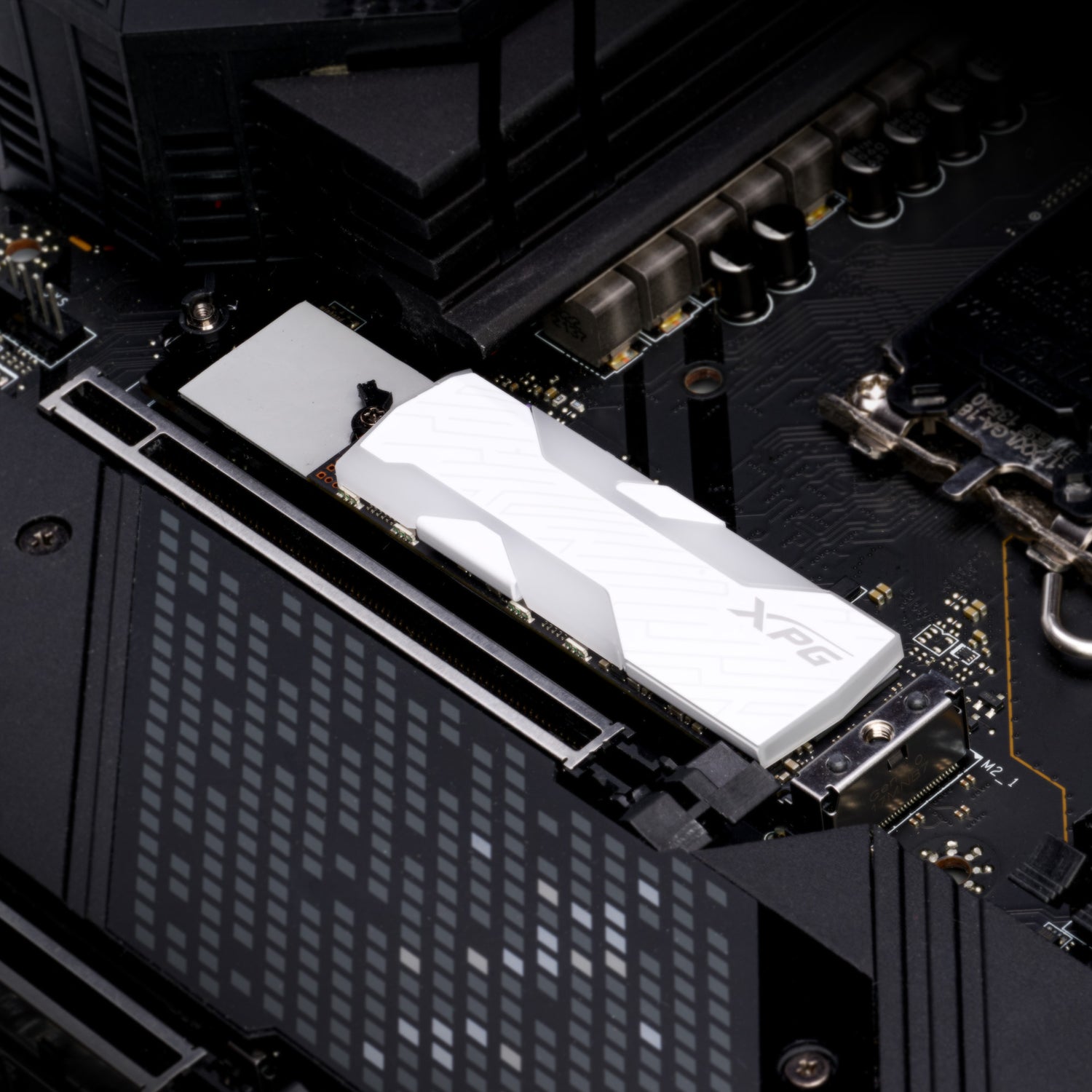 XPG SPECTRIX RGB S65G PCle Gen4 x4 M.2 SSD 1TB - White