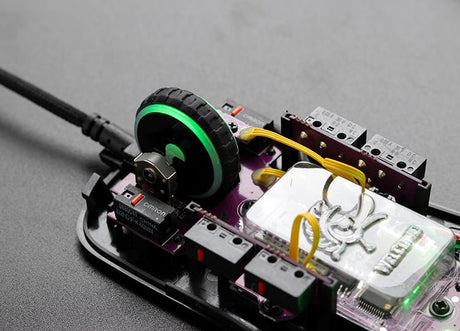 DUCKY FEATHER KAILH SWITCH RGB MOUSE - BLACK /WHITE - Level UpDUCKYPC Accessories4710578304559