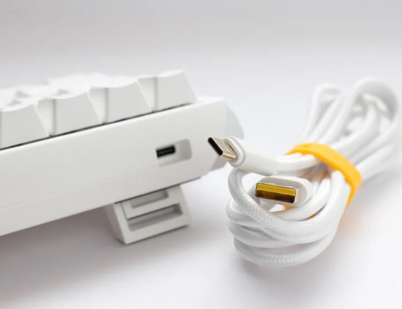 Ducky One 3 Mini Silent Red Switch RGB Hot-Swap Mechanical Keyboard - Aura White - Level UpDUCKYKeyboard4711281575212