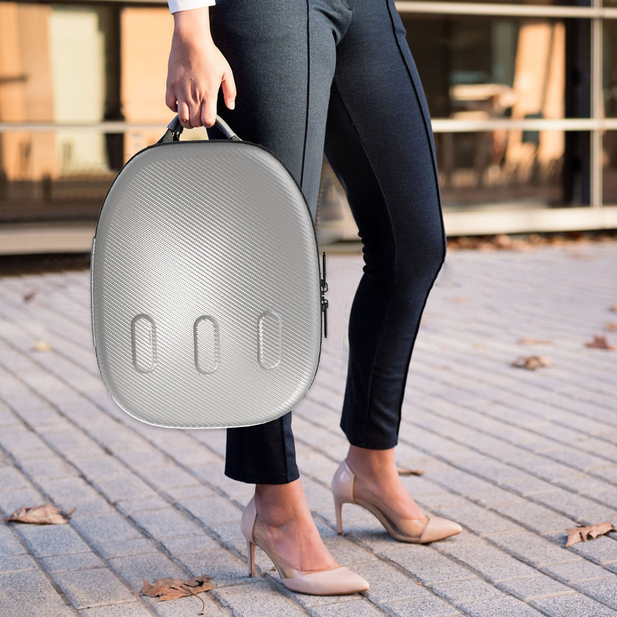 Gamax Meta Quest 3 Storage Box Carbon Fiber ( Model B ) - Silver - Level UpGamaxVirtual Reality Accessories6972520255700