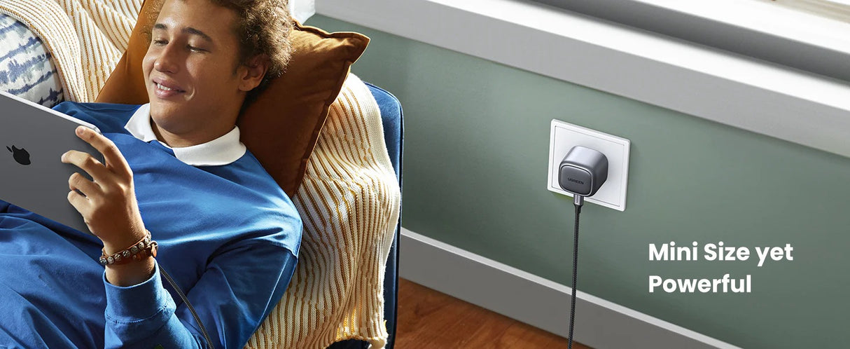 شاحن UGREEN Nexode 30W USB-C GaN سريع – بريطانيا (رمادي فضائي)