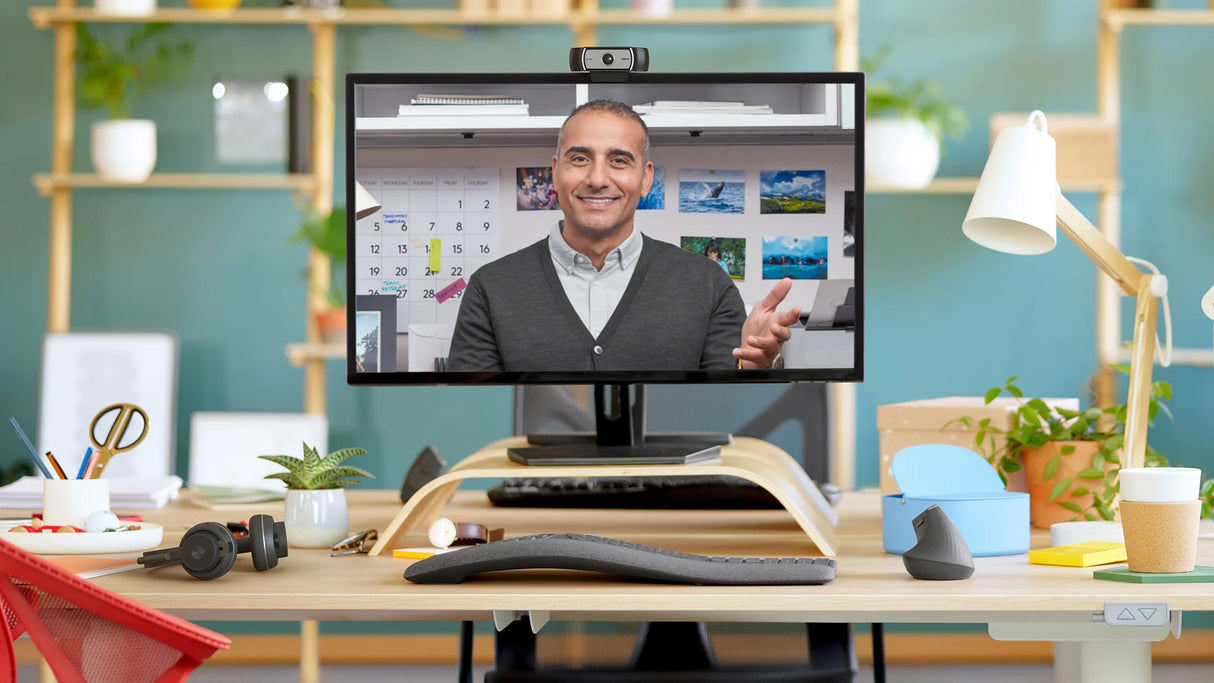 كاميرا ويب سلكية من نوع لوجيتك C930E بدقة Full HD 1080P وعدسة واسعة الزاوية - أسود