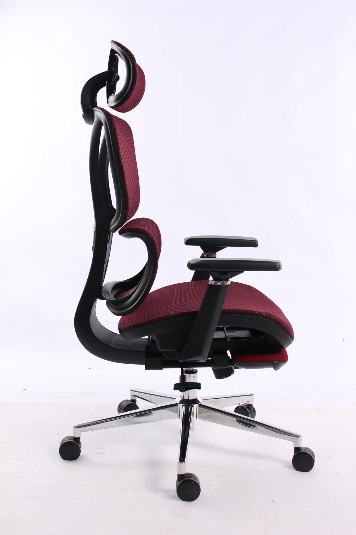 Black Bull UMGC6001 mesh office and gaming Chair With footrest , adjustable Headrest up & down  3D armrest  , load weight: 130kg , Black / Red (Assembly not Included)