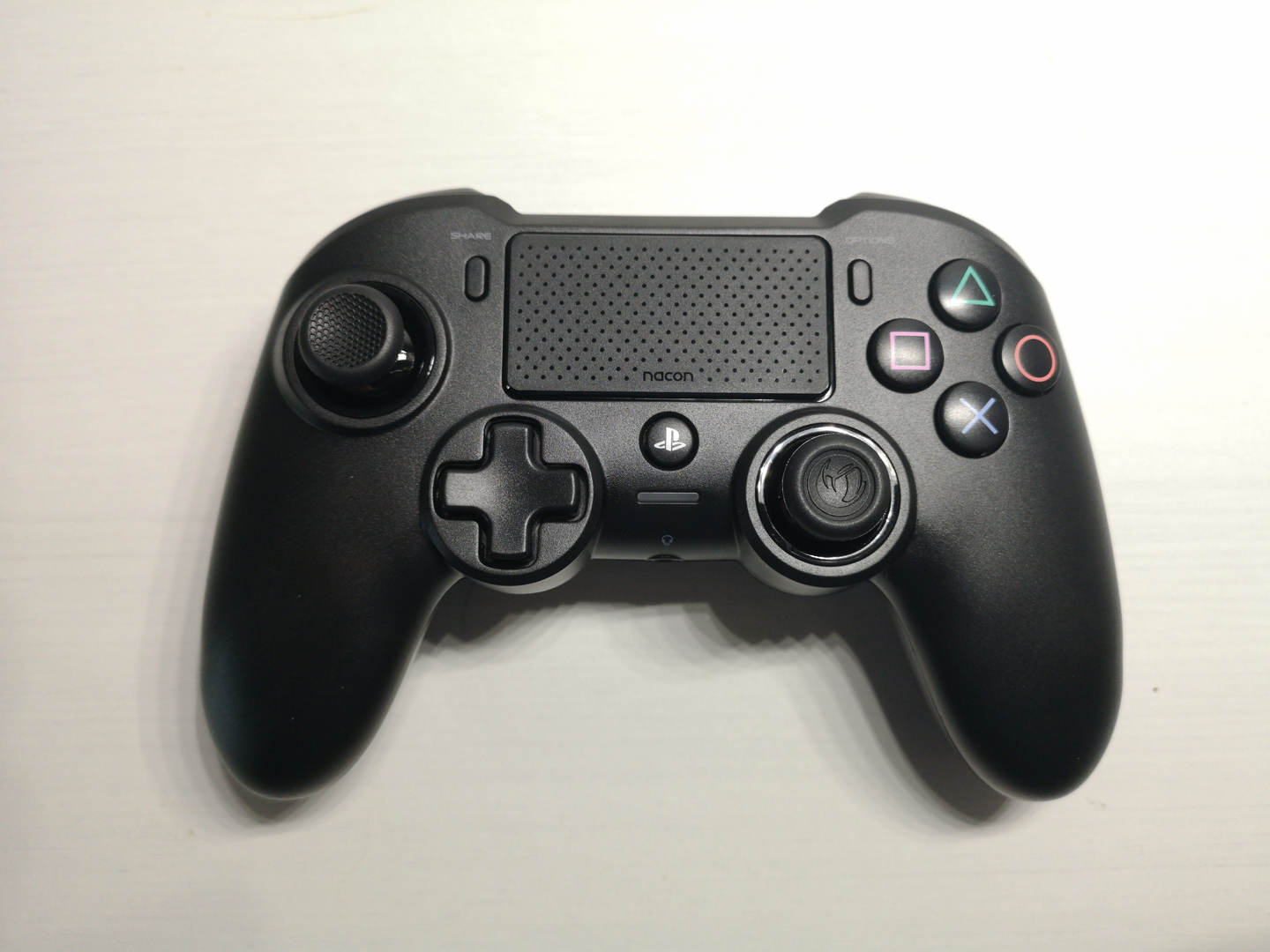NACON Asymmetric Wireless Controller for Ps4 Level Up