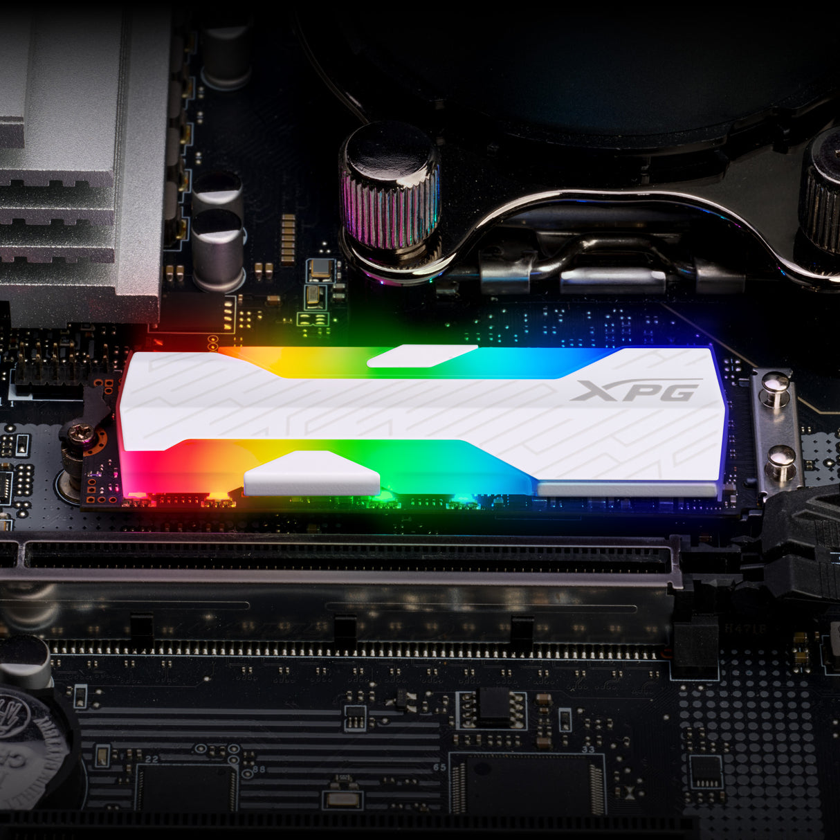 XPG SPECTRIX RGB S65G PCle Gen4 x4 M.2 SSD 1TB - White